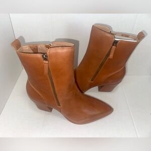 Blonde Elenor for women coffee color size 11M. (#139)